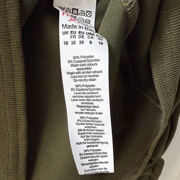 PrettyLittleThing Olive Green Mini Dress - Picture 2 of 4